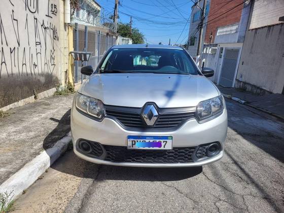 RENAULT SANDERO 1.0 AUTHENTIQUE 16V FLEX 4P MANUAL RENAULT SANDERO 1.0 AUTHENTIQUE 16V FLEX 4P MANUAL